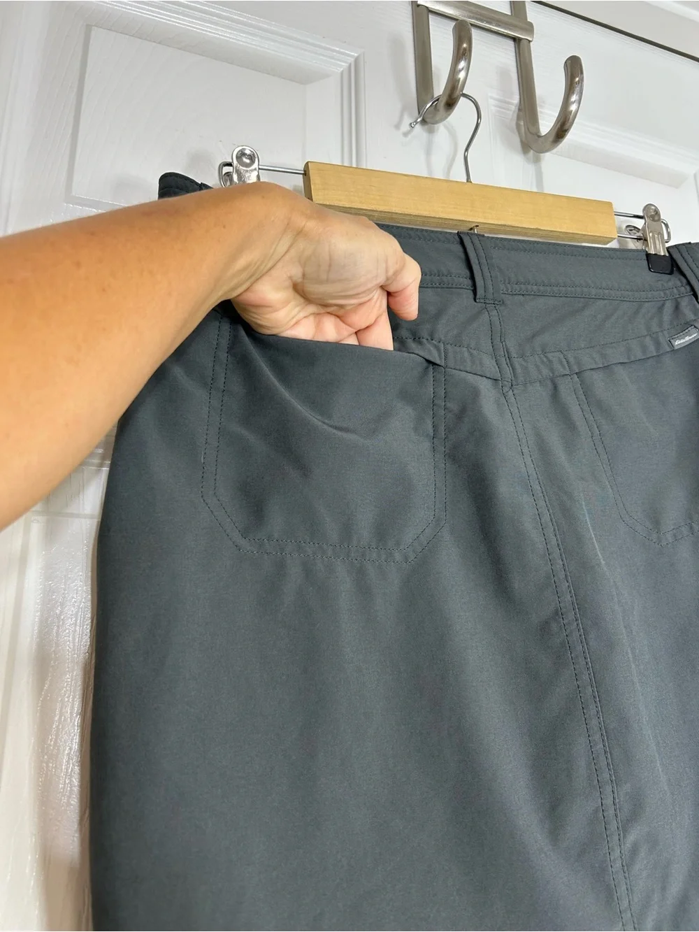 Eddie Bauer Women's Adventurer 2.0 Stretch Versatile Outdoors everyday Skort‎ 8